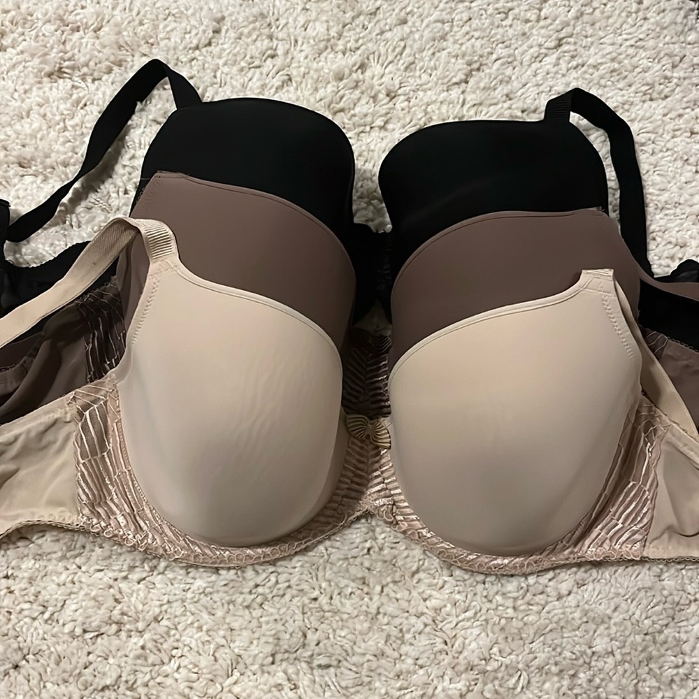 Waco sz 34H (3 bras) wired. No push up. Smoke/pet free